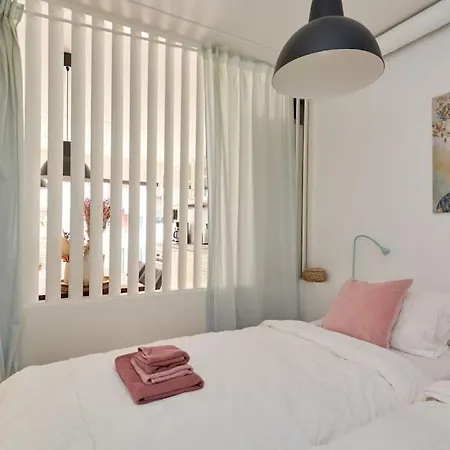 Luxury - Family Friendly - - Cozy- Balcony Lejlighed København