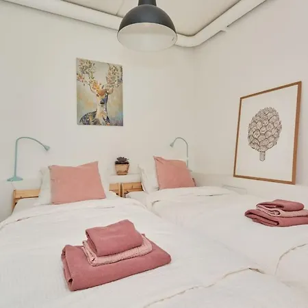 Luxury - Family Friendly - - Cozy- Balcony Lejlighed
