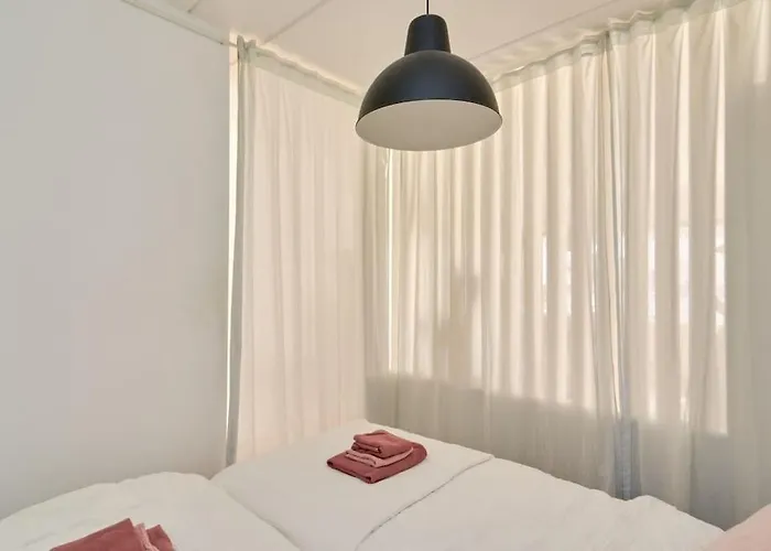 Luxury - Family Friendly - - Cozy- Balcony דירה